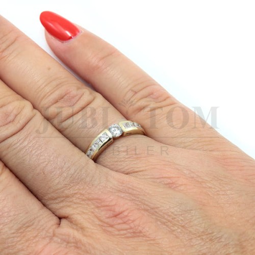 Pierścionek z cyrkoniami Swarovski