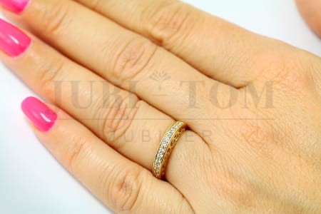 Pierścionek z cyrkoniami swarovski a'la obrączka