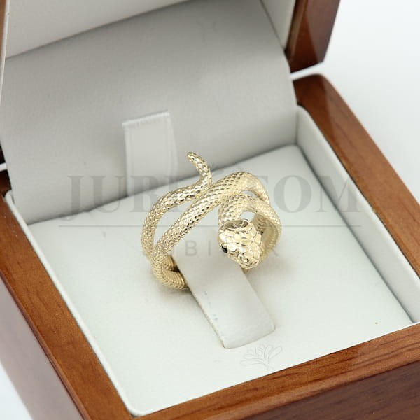 Pierścionek w kształcie węża