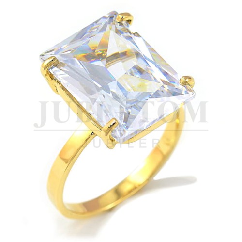 Pierścionek z prostokątną cyrkonią