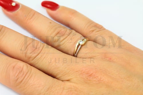 Pierścionek z cyrkonią Svarowski