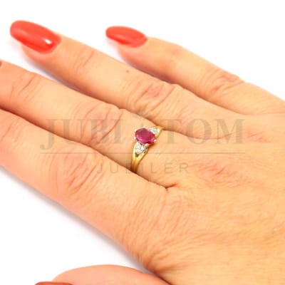 Pierścionek z cyrkonią Svarowski