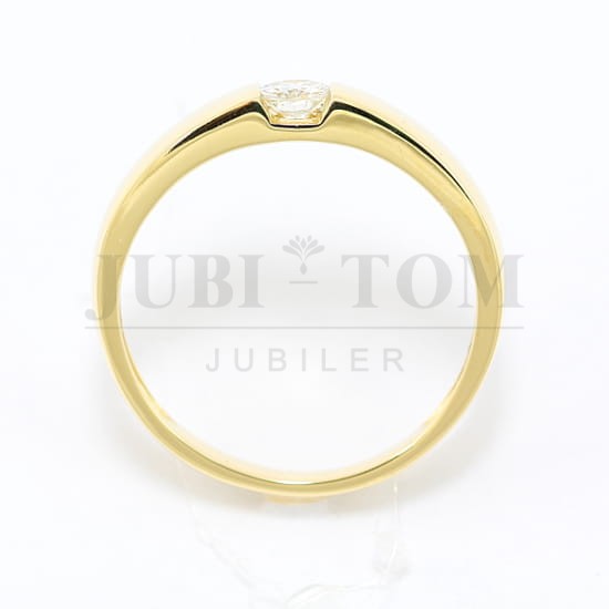 Pierścionek z brylantem -0,12 ct a'la obrączka