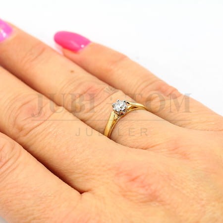 Pierścionek z brylantem -0,36 ct