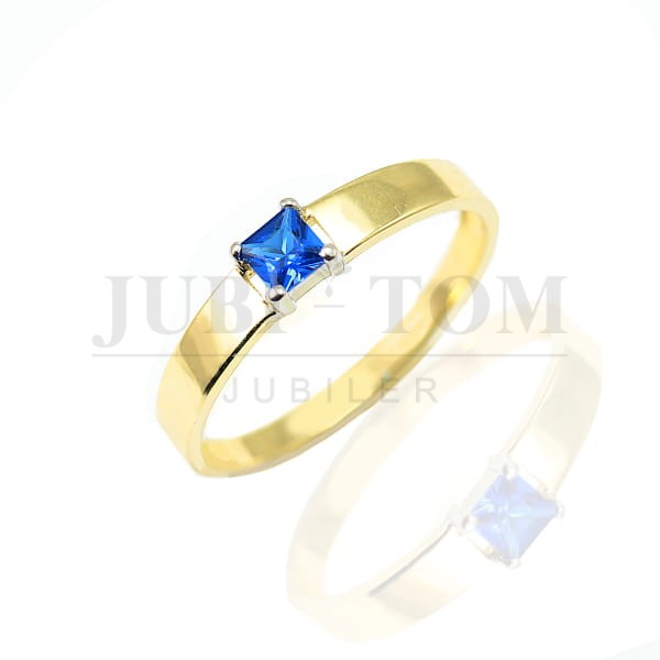 Pierścionek z szafirem