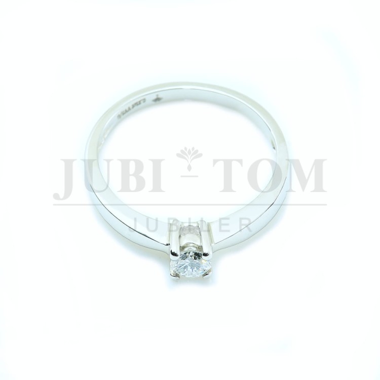 Pierścionek z brylantem -0,21ct VVs/G p.585