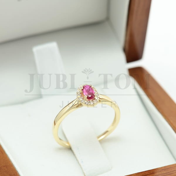 Złoty pierścionek z cyrkoniami Swarovski, centralna rubinowa  cyrkonia p.585