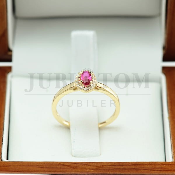 Złoty pierścionek z cyrkoniami Swarovski, centralna rubinowa  cyrkonia p.585