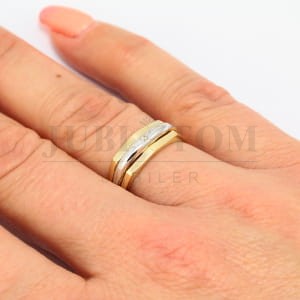 Pierścionek a'la sygnet z cyrkonią Swarovski p.585